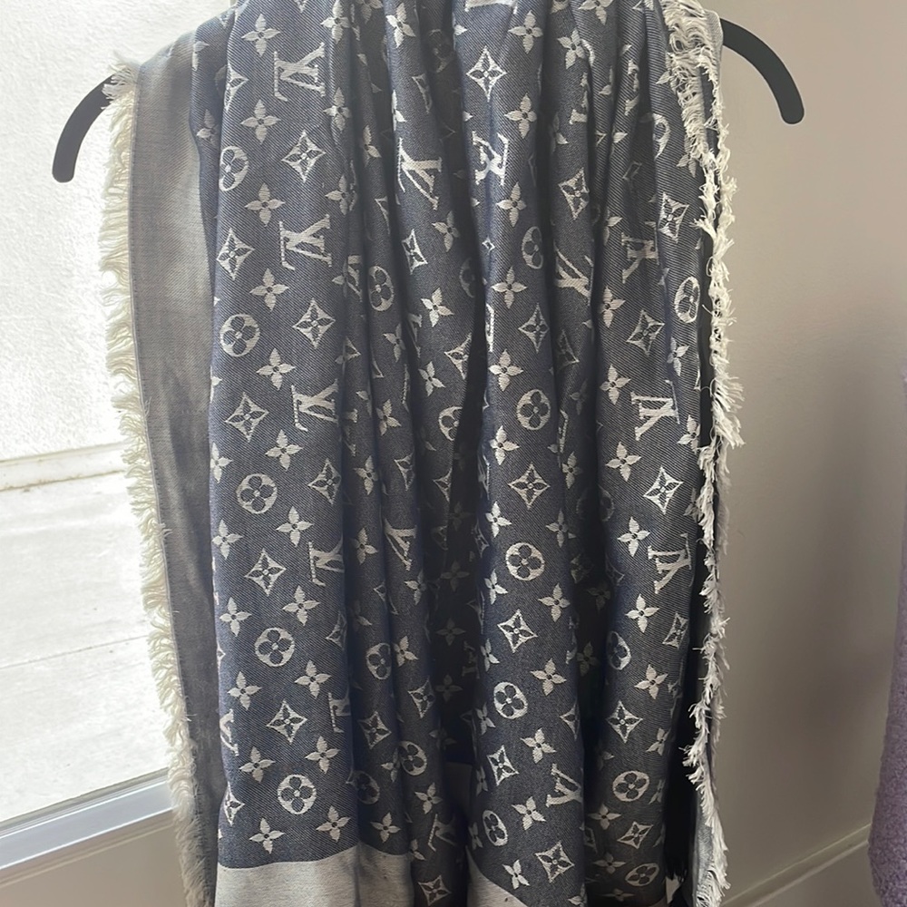 Louis Vuitton Monogram Denim Shawl